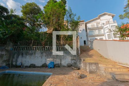 Casa de condomínio à venda com 297m², 4 quartos e 2 vagas Casa de condomínio à venda com 297m², 4 quartos e 2 vagasÁrea comum - Piscina