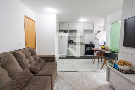 Sala de apartamento para alugar com 2 quartos, 60m² em Presidente Roosevelt, Uberlândia