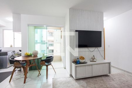 Sala de apartamento para alugar com 2 quartos, 60m² em Presidente Roosevelt, Uberlândia