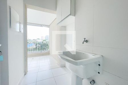 Apartamento para alugar com 68m², 2 quartos e 1 vaga Apartamento para alugar com 68m², 2 quartos e 1 vagaÁrea de serviço