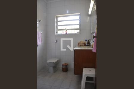 Casa à venda com 280m², 4 quartos e 6 vagasBanheiro