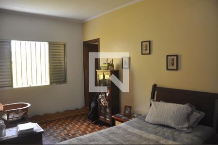 Casa à venda com 280m², 4 quartos e 6 vagasQuarto 2 