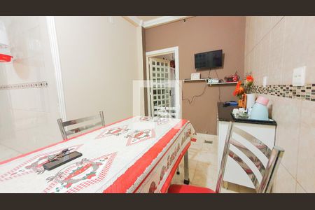 Casa à venda com 350m², 4 quartos e 3 vagas Casa à venda com 350m², 4 quartos e 3 vagasCopa