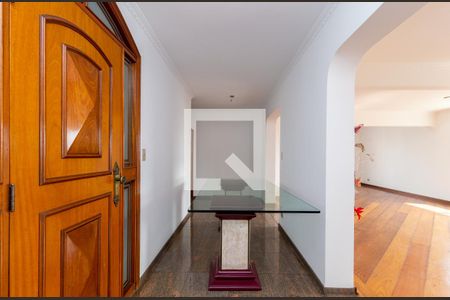 Apartamento à venda com 354m², 2 quartos e 4 vagas Apartamento à venda com 354m², 2 quartos e 4 vagasHall de entrada