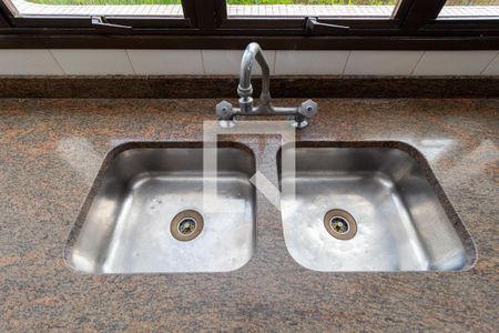 Apartamento à venda com 354m², 2 quartos e 4 vagas Apartamento à venda com 354m², 2 quartos e 4 vagasDetalhe - Cozinha