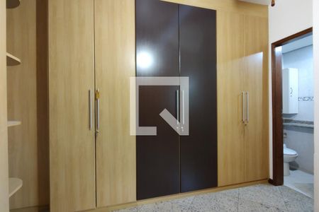 Apartamento à venda com 124m², 3 quartos e 2 vagas Apartamento à venda com 124m², 3 quartos e 2 vagasQuarto 2 - Suíte