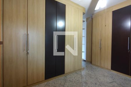 Apartamento à venda com 124m², 3 quartos e 2 vagas Apartamento à venda com 124m², 3 quartos e 2 vagasQuarto 2 - Suíte