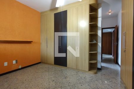 Apartamento à venda com 124m², 3 quartos e 2 vagas Apartamento à venda com 124m², 3 quartos e 2 vagasQuarto 2 - Suíte