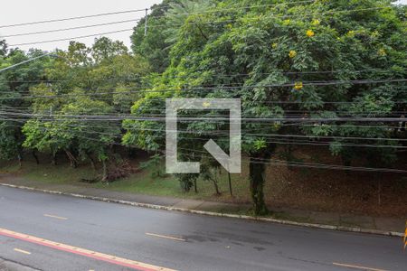 Casa à venda com 300m², 4 quartos e 5 vagasVista da Sacada