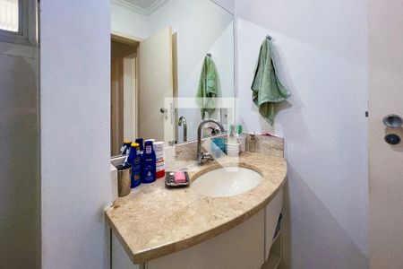 Apartamento à venda com 137m², 2 quartos e 3 vagasBanheiro da Suíte 1