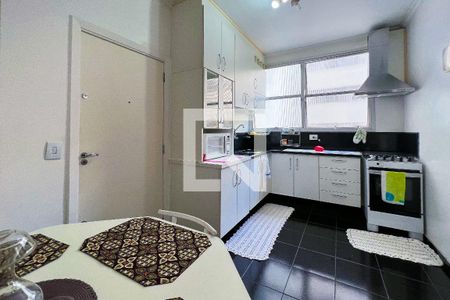 Apartamento à venda com 137m², 2 quartos e 3 vagasCozinha