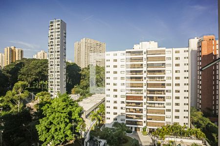 Apartamento para alugar com 168m², 4 quartos e 4 vagasVista da Suíte 2