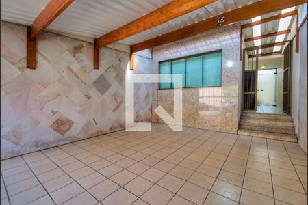 Casa à venda com 150m², 4 quartos e 2 vagas
