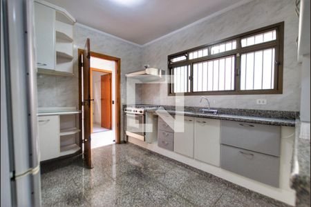 Casa à venda com 150m², 4 quartos e 2 vagas