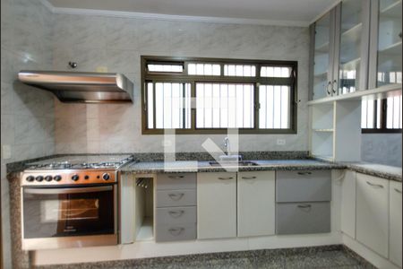 Casa à venda com 150m², 4 quartos e 2 vagas