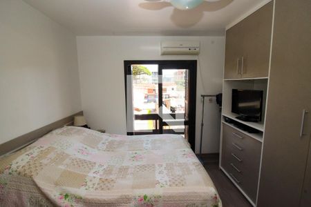 Casa à venda com 254m², 4 quartos e 6 vagas Casa à venda com 254m², 4 quartos e 6 vagasQuarto 3