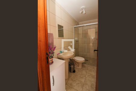 Casa à venda com 254m², 4 quartos e 6 vagas Casa à venda com 254m², 4 quartos e 6 vagasBanheiro 3