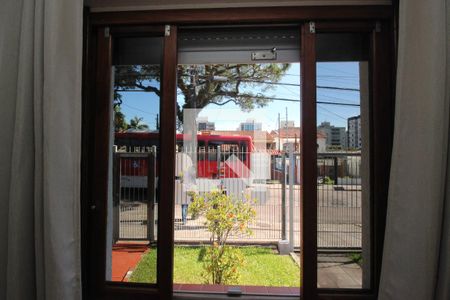 Casa à venda com 254m², 4 quartos e 6 vagas Casa à venda com 254m², 4 quartos e 6 vagasVista do quarto 2