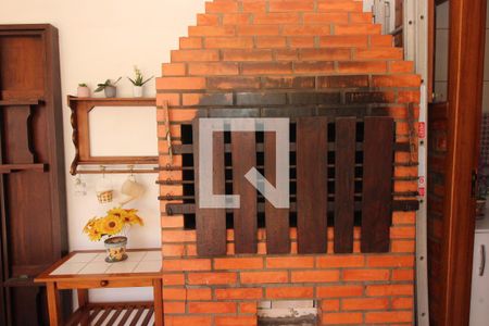 Casa à venda com 254m², 4 quartos e 6 vagas Casa à venda com 254m², 4 quartos e 6 vagasChurrasqueira