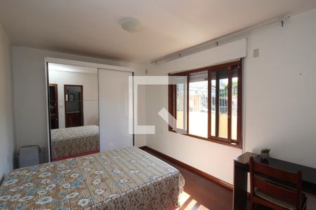 Casa à venda com 254m², 4 quartos e 6 vagas Casa à venda com 254m², 4 quartos e 6 vagasQuarto Suíte