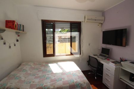 Casa à venda com 254m², 4 quartos e 6 vagas Casa à venda com 254m², 4 quartos e 6 vagasQuarto 1