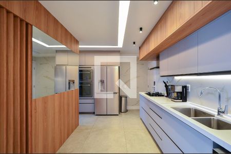 Cozinha de apartamento à venda com 3 quartos, 131m² em Mirandópolis, São Paulo
