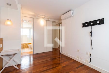 Apartamento à venda com 145m², 3 quartos e 2 vagas Apartamento à venda com 145m², 3 quartos e 2 vagasSuíte 3