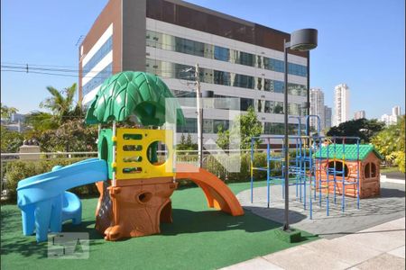 Apartamento à venda com 145m², 3 quartos e 2 vagas Apartamento à venda com 145m², 3 quartos e 2 vagasÁrea comum - Playground