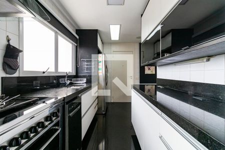 Apartamento à venda com 145m², 3 quartos e 2 vagas Apartamento à venda com 145m², 3 quartos e 2 vagasCozinha