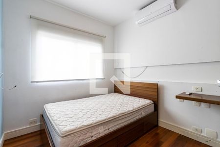 Apartamento à venda com 145m², 3 quartos e 2 vagas Apartamento à venda com 145m², 3 quartos e 2 vagasSuíte 1