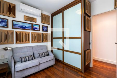 Apartamento à venda com 145m², 3 quartos e 2 vagas Apartamento à venda com 145m², 3 quartos e 2 vagasSuíte 2