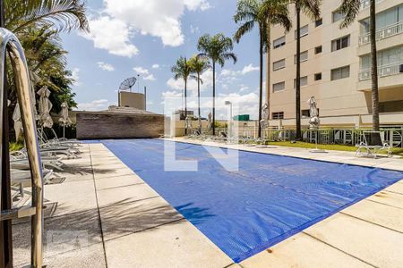 Apartamento à venda com 145m², 3 quartos e 2 vagas Apartamento à venda com 145m², 3 quartos e 2 vagasÁrea comum - Piscina