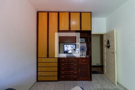 Detalhe da sala/quarto de kitnet/studio para alugar com 1 quarto, 28m² em Caiçara, Praia Grande