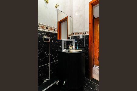 Casa à venda com 245m², 4 quartos e 4 vagas Casa à venda com 245m², 4 quartos e 4 vagasBanheiro do Quarto 1 - Suíte