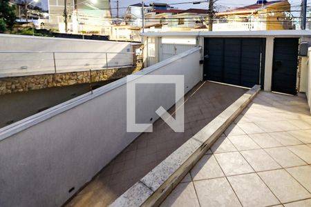 Casa à venda com 245m², 4 quartos e 4 vagas Casa à venda com 245m², 4 quartos e 4 vagasEntrada da Casa