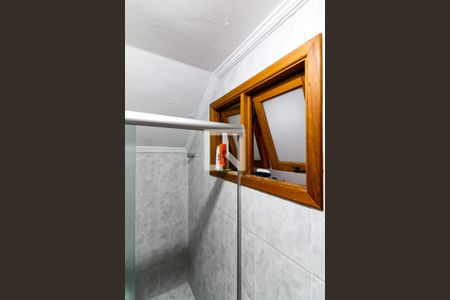 Casa à venda com 245m², 4 quartos e 4 vagas Casa à venda com 245m², 4 quartos e 4 vagasBanheiro do Salão do Piso Inferior