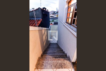 Casa à venda com 245m², 4 quartos e 4 vagas Casa à venda com 245m², 4 quartos e 4 vagasCorredor Lateral