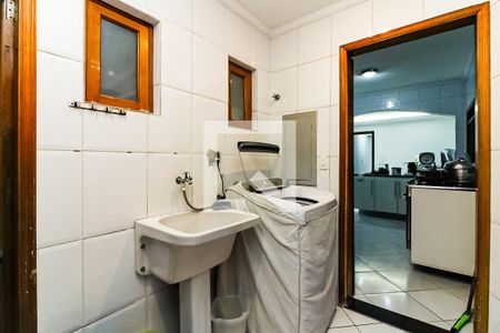 Casa à venda com 245m², 4 quartos e 4 vagas Casa à venda com 245m², 4 quartos e 4 vagasÁrea de Serviço