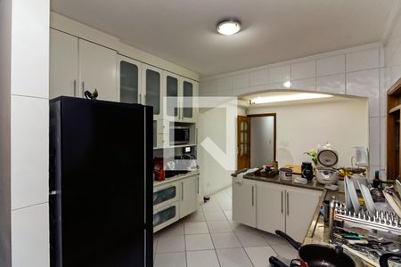 Casa à venda com 245m², 4 quartos e 4 vagas Casa à venda com 245m², 4 quartos e 4 vagasCozinha