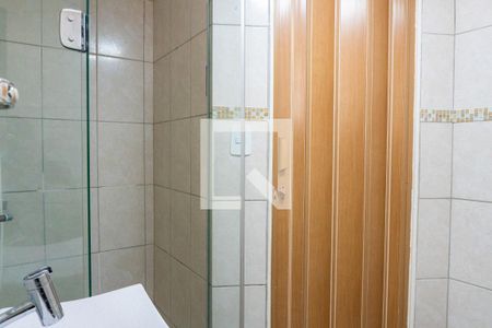 Apartamento à venda com 57m², 2 quartos e 1 vaga Apartamento à venda com 57m², 2 quartos e 1 vagaBanheiro