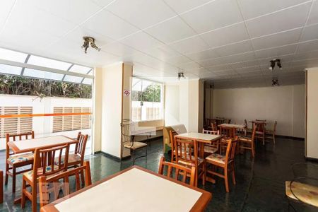 Apartamento à venda com 57m², 2 quartos e 1 vaga Apartamento à venda com 57m², 2 quartos e 1 vagaÁrea comum - Salão de festas