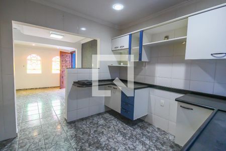 Casa à venda com 150m², 3 quartos e sem vaga Casa à venda com 150m², 3 quartos e sem vagaCozinha