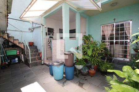 Casa à venda com 175m², 4 quartos e 2 vagasQuintal