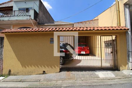 Casa à venda com 175m², 4 quartos e 2 vagasFachada