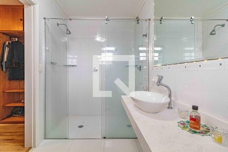 Casa à venda com 198m², 3 quartos e 4 vagasSuite 3 - Banheiro