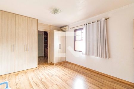 Casa à venda com 198m², 3 quartos e 4 vagasSuite 3