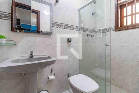 Casa à venda com 198m², 3 quartos e 4 vagasSuite 2 - Banheiro