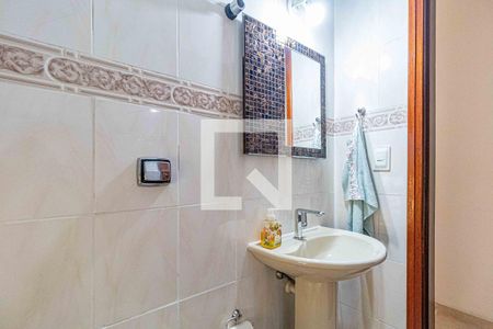 Casa à venda com 198m², 3 quartos e 4 vagasLavabo