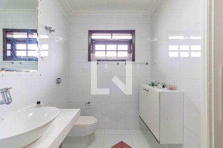 Casa à venda com 198m², 3 quartos e 4 vagasSuite 3 - Banheiro