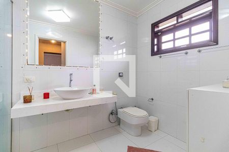 Casa à venda com 198m², 3 quartos e 4 vagasSuite 3 - Banheiro